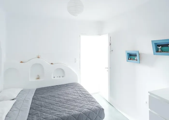 Merchia Bay Villas *